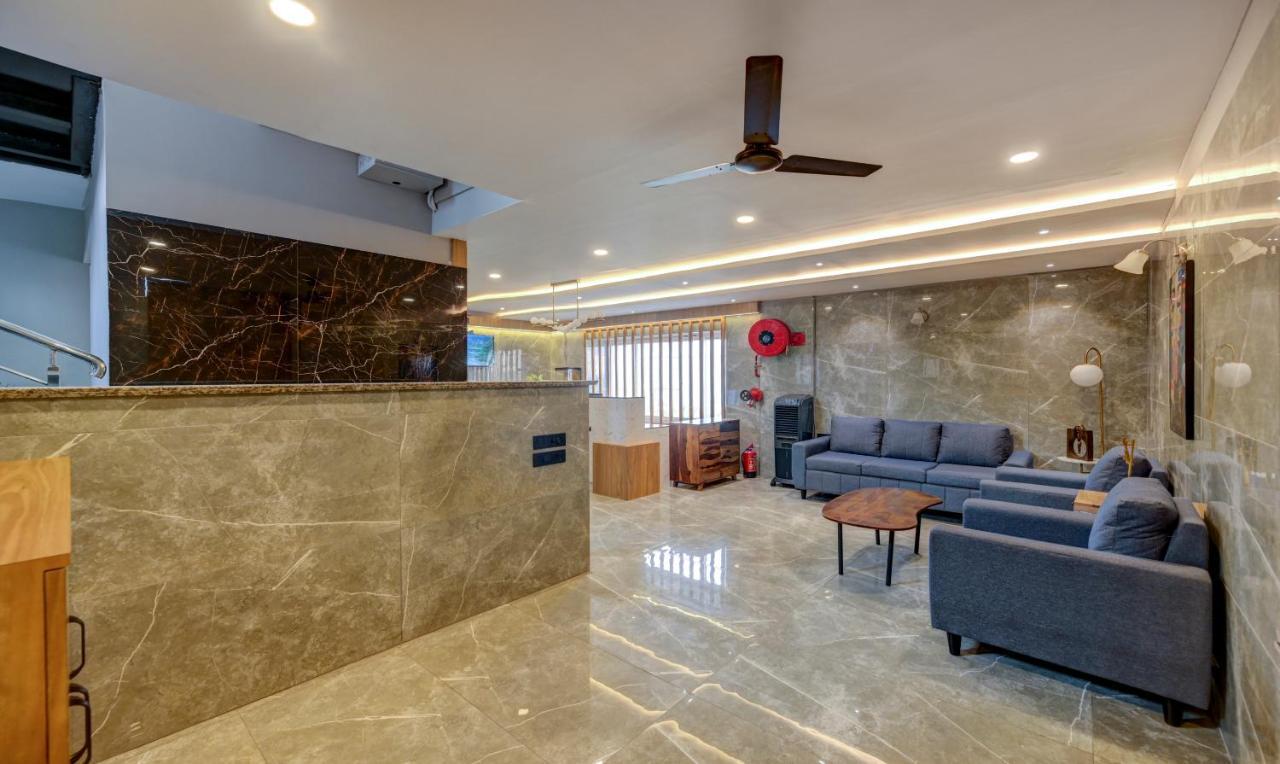 Treebo Aasma Downtown Hotel Bhubaneswar Exterior photo